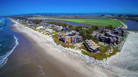 Pajaro dunes resort - Search Results > Property Detail. Shorebirds 022. Bedrooms: 2. Bathrooms: 2. Sleeps: 6. View Slideshow. Slideshow. Map. This property has been viewed 13 times in the last 3 …